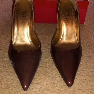 *PENDING PURCHASE* 8.5 Guess ombré heels